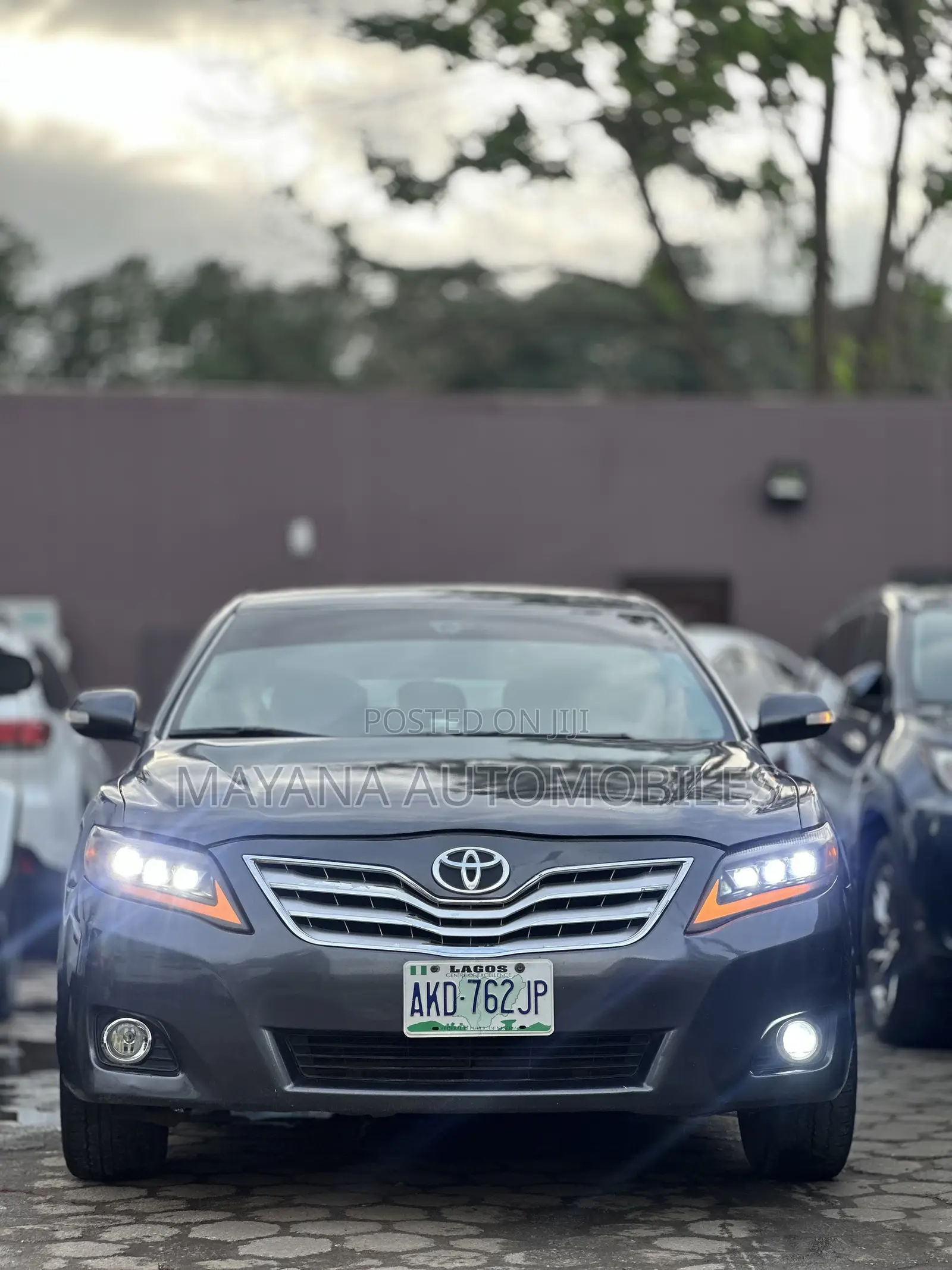 Toyota Camry SE 4dr Sedan (2.5L 4cyl 6AM) 2010 Gray