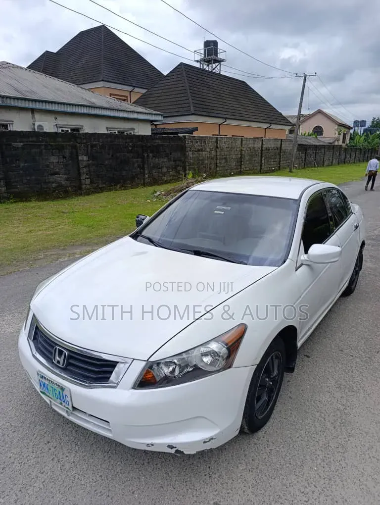 Honda Accord 2009 White