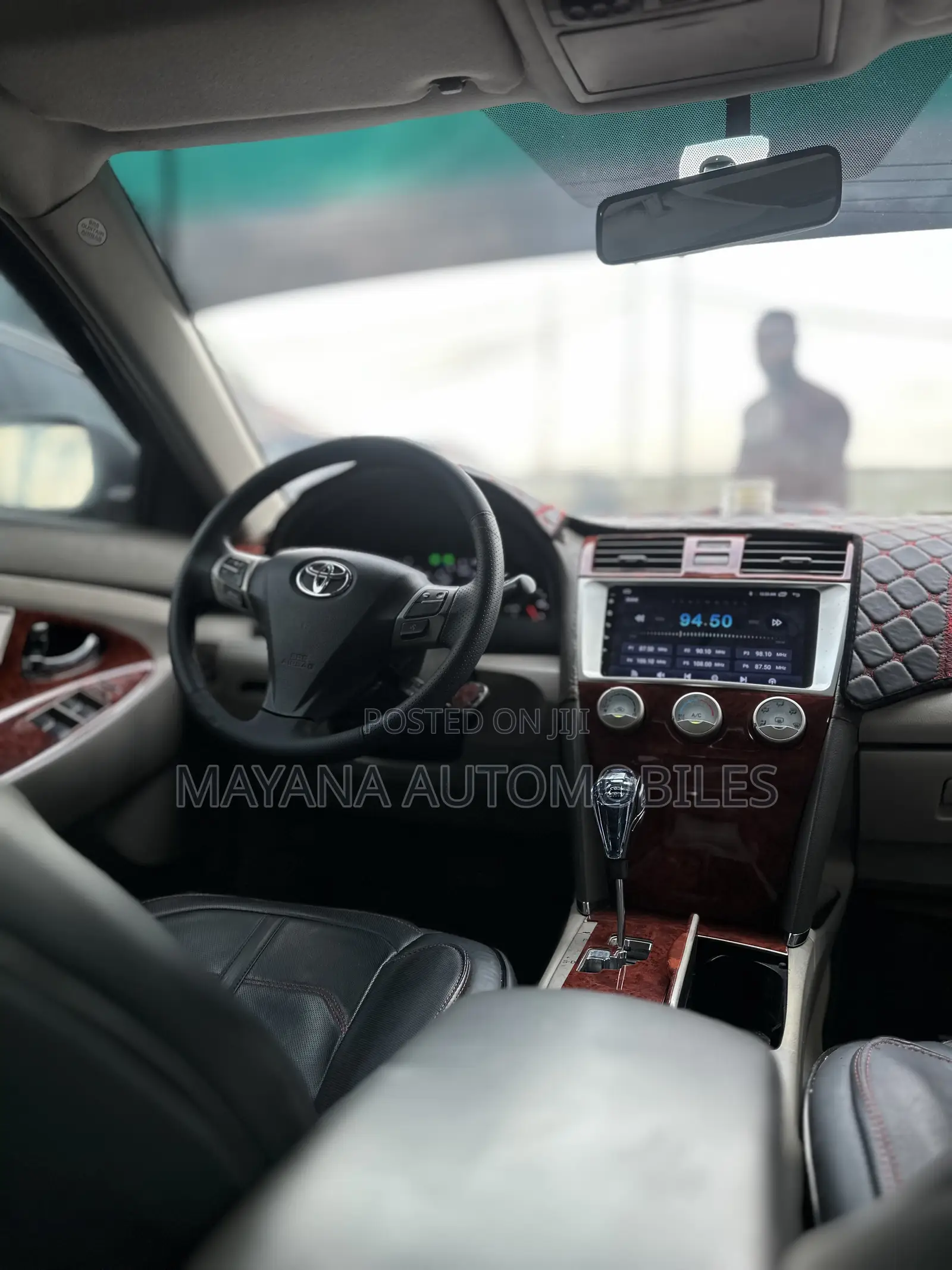 Toyota Camry SE 4dr Sedan (2.5L 4cyl 6AM) 2010 Gray