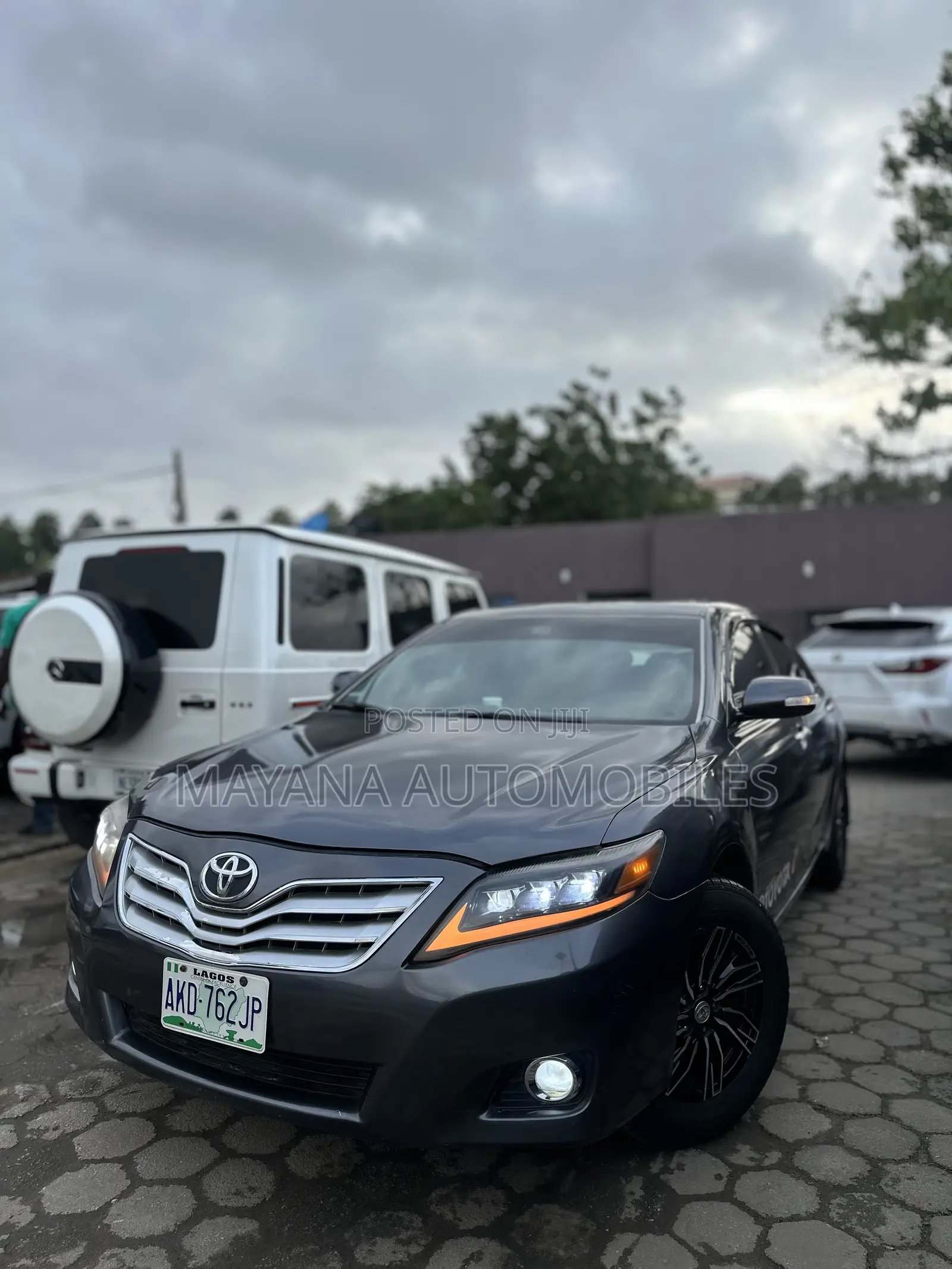 Toyota Camry SE 4dr Sedan (2.5L 4cyl 6AM) 2010 Gray