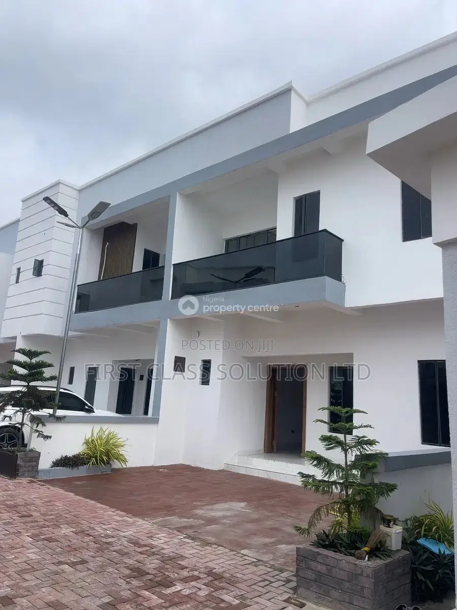 4bdrm Duplex in Beside Blenco, for sale