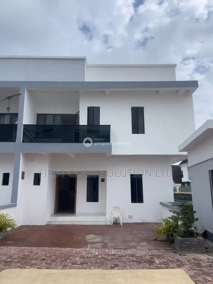 4bdrm Duplex in Beside Blenco, for sale