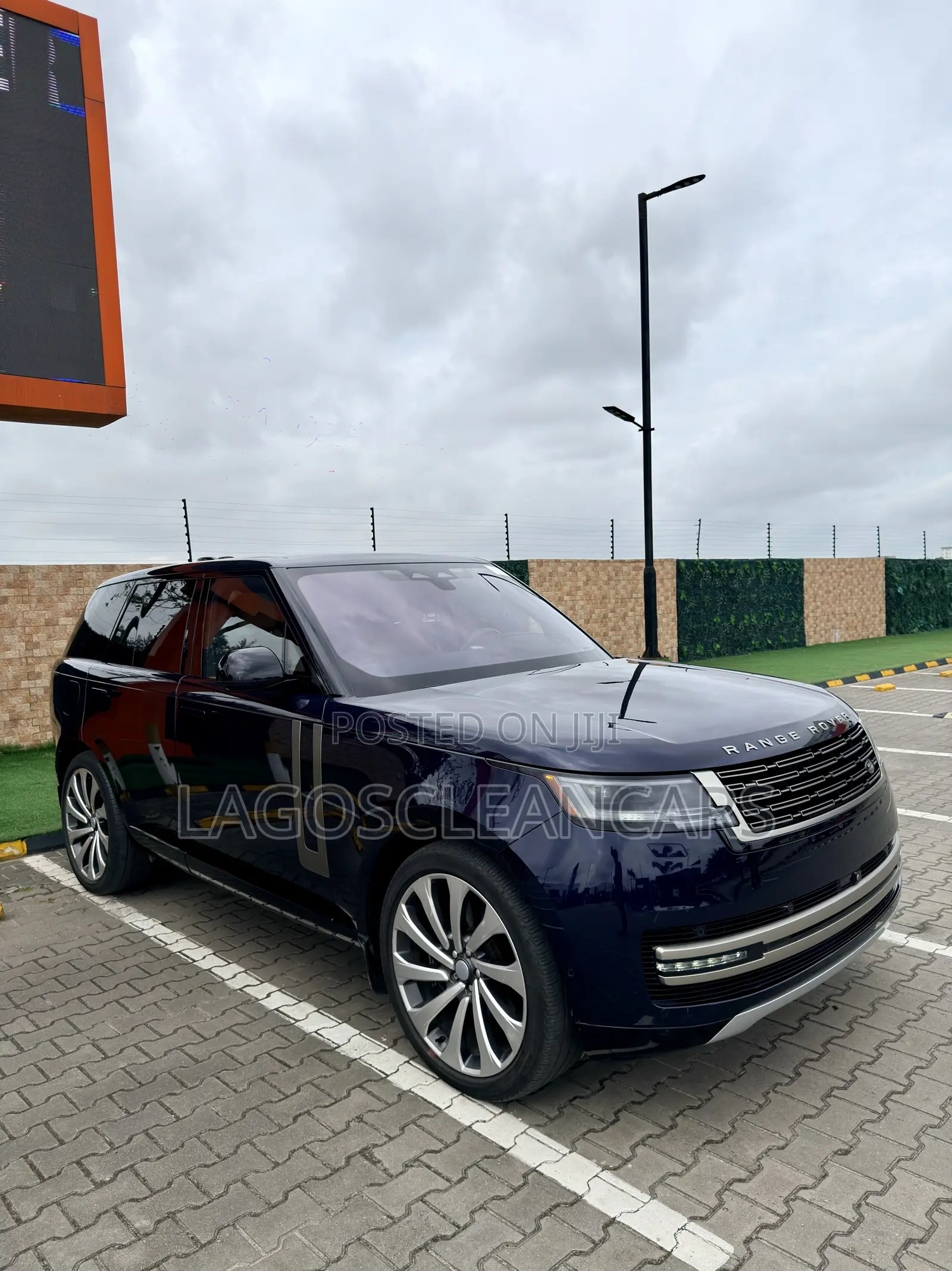 Land Rover Range Rover P530 SE SWB 2023 Blue