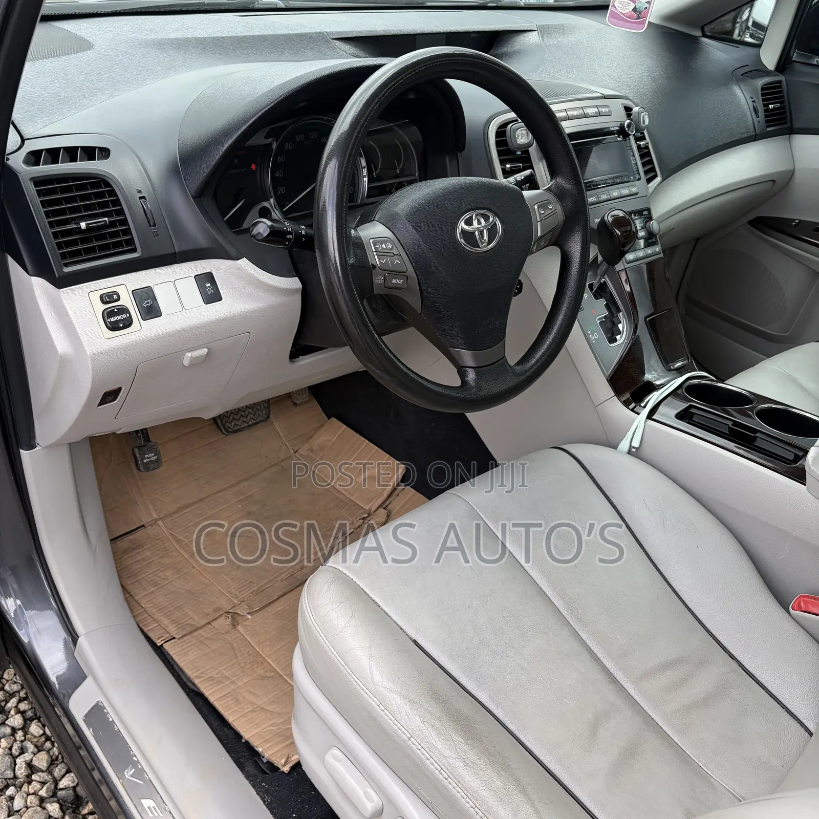 Toyota Venza AWD 2011 Gray