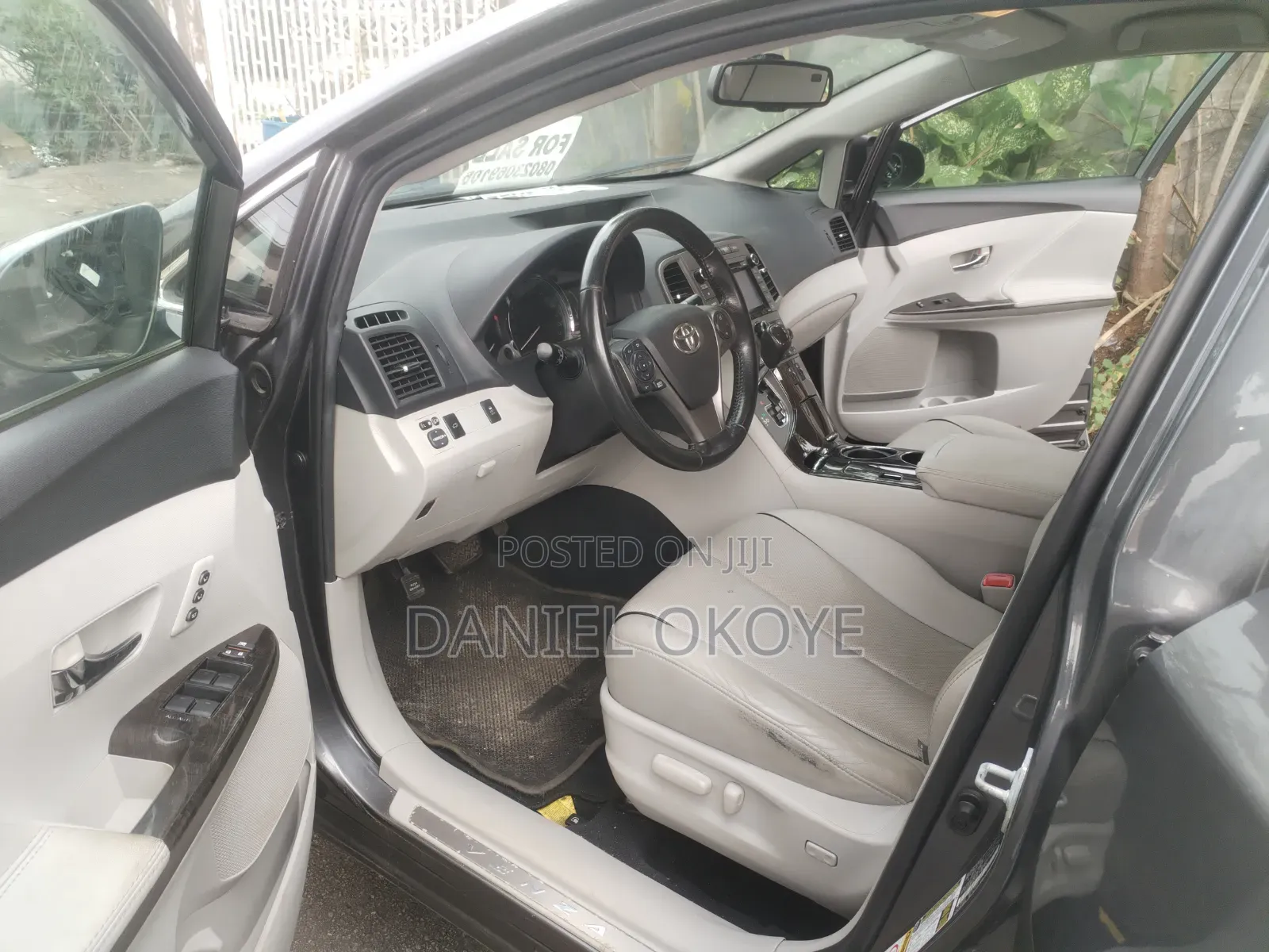 Toyota Venza XLE 4dr Wagon (3.5L 6cyl 6A) 2015 Gray