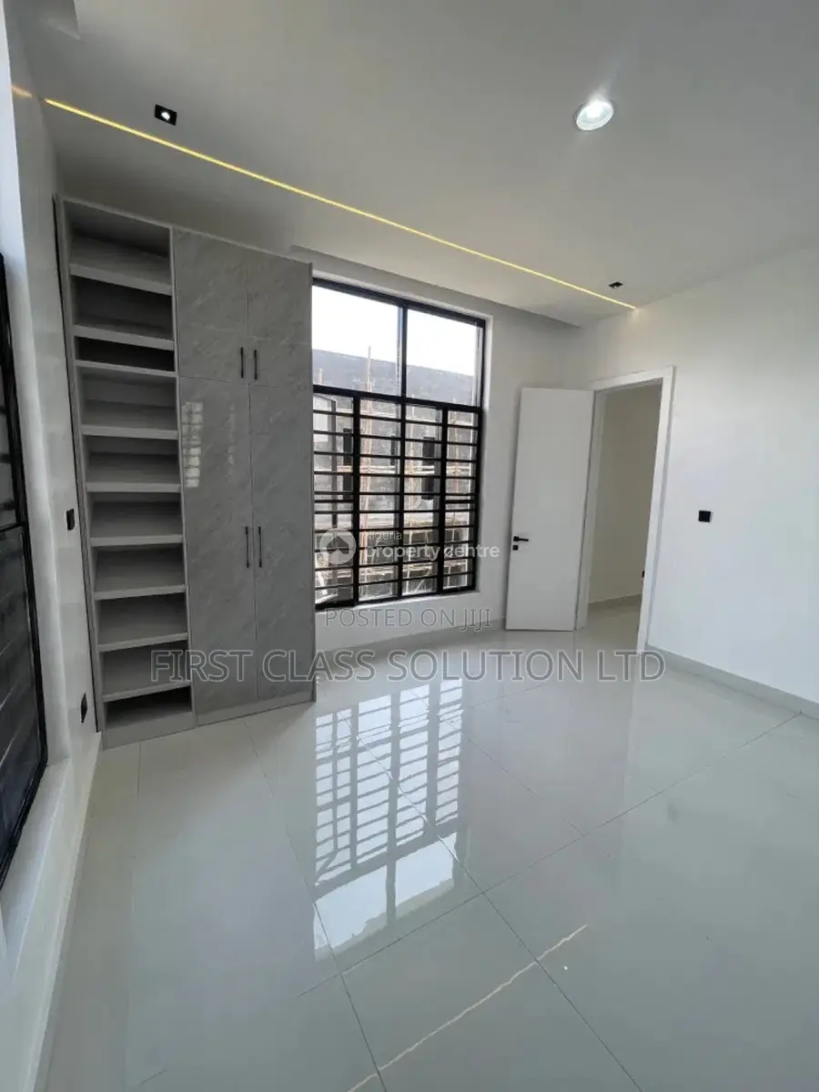 5bdrm Duplex in Orchid, Lekki Phase for sale