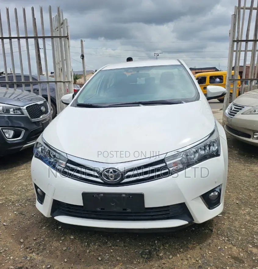 Toyota Corolla 2016 White