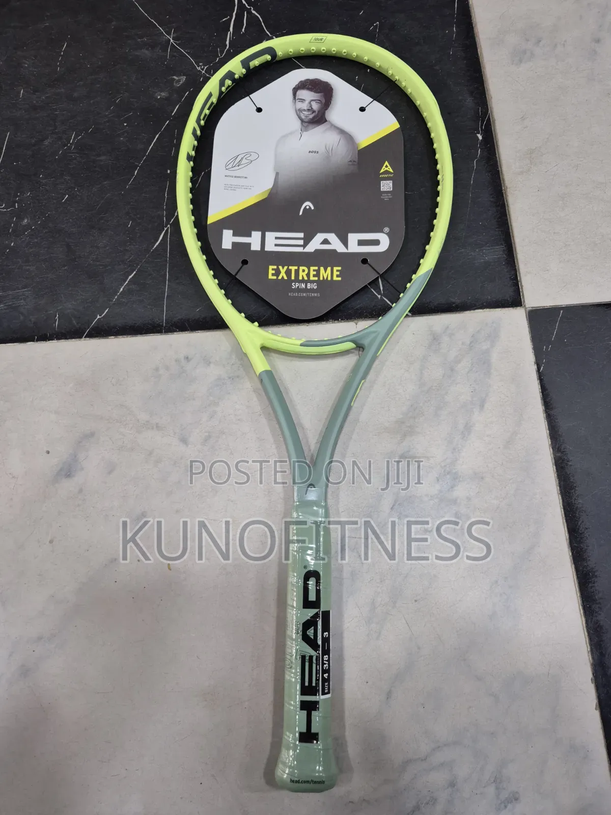 Lawn Tennis Racket ( Head Extreme Racquet )