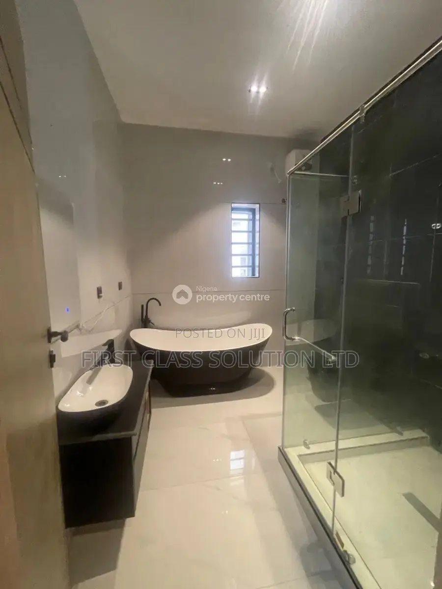 4bdrm Duplex in Lekki Palm City for sale