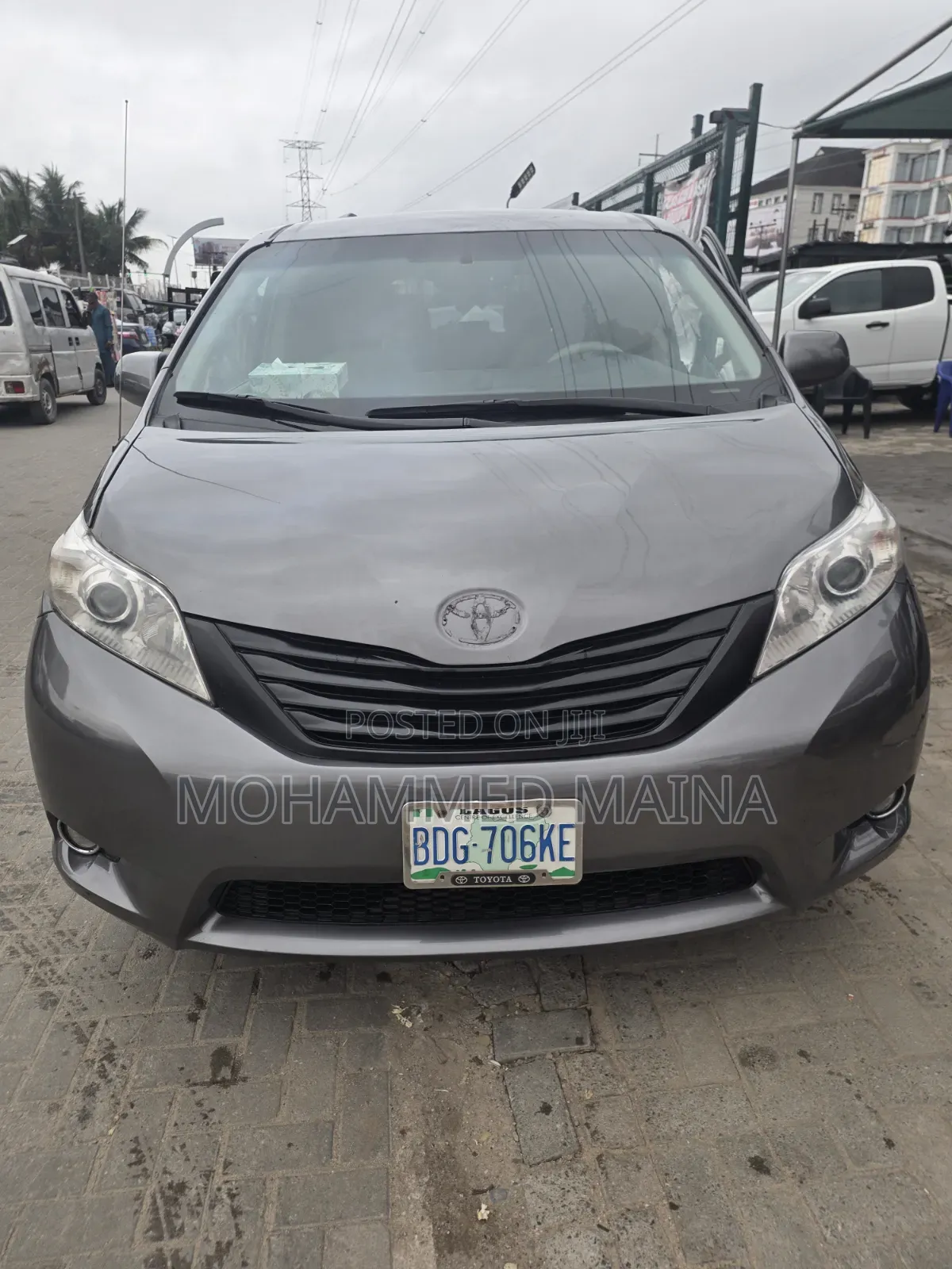 Toyota Sienna 2012 Gray