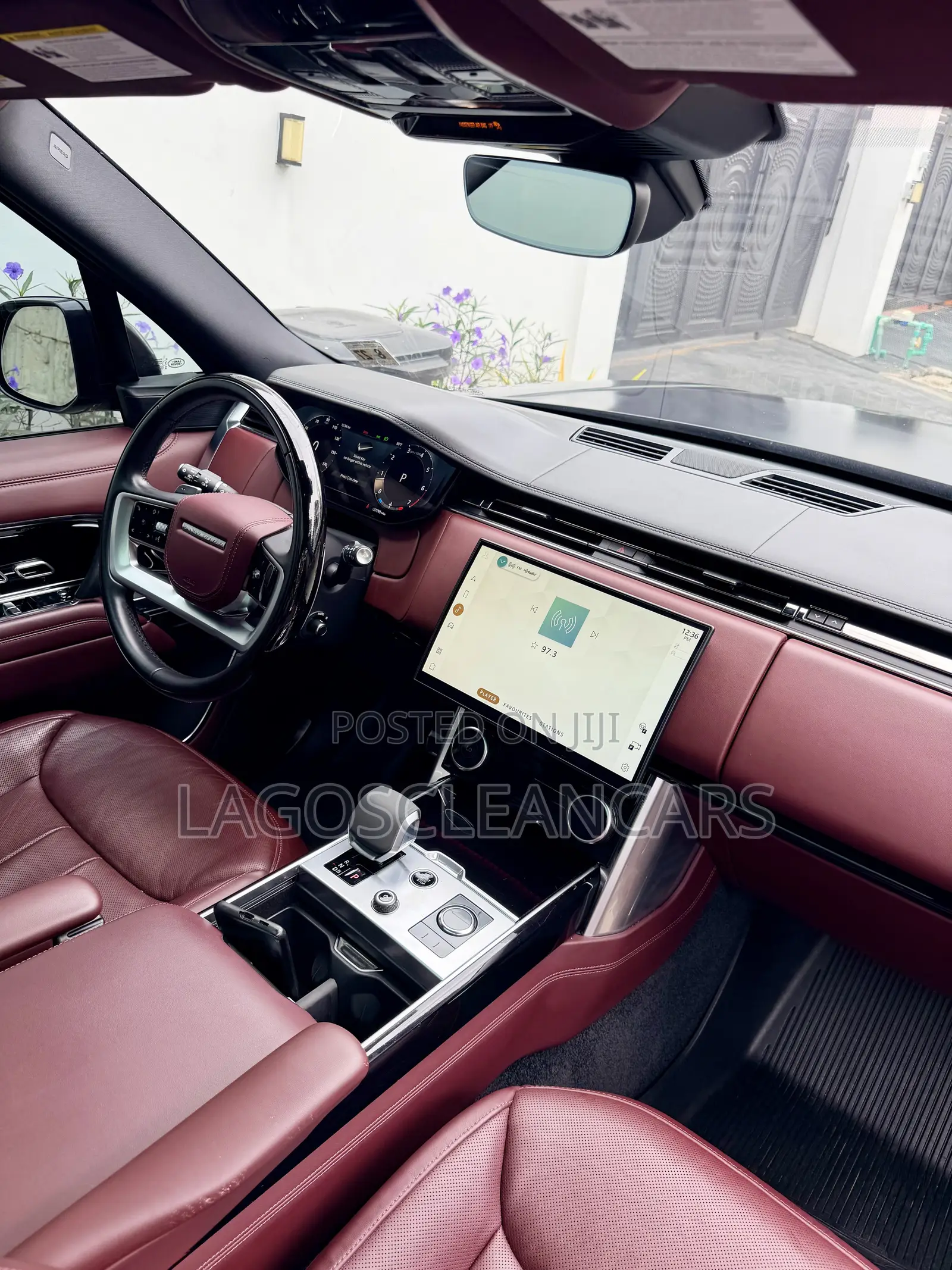 Land Rover Range Rover Vogue 2023 Black