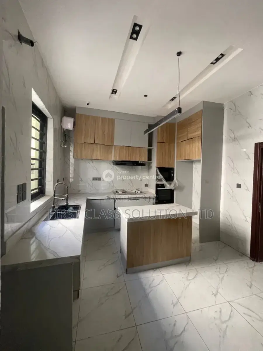 4bdrm Duplex in Royal Pine Estate, for sale