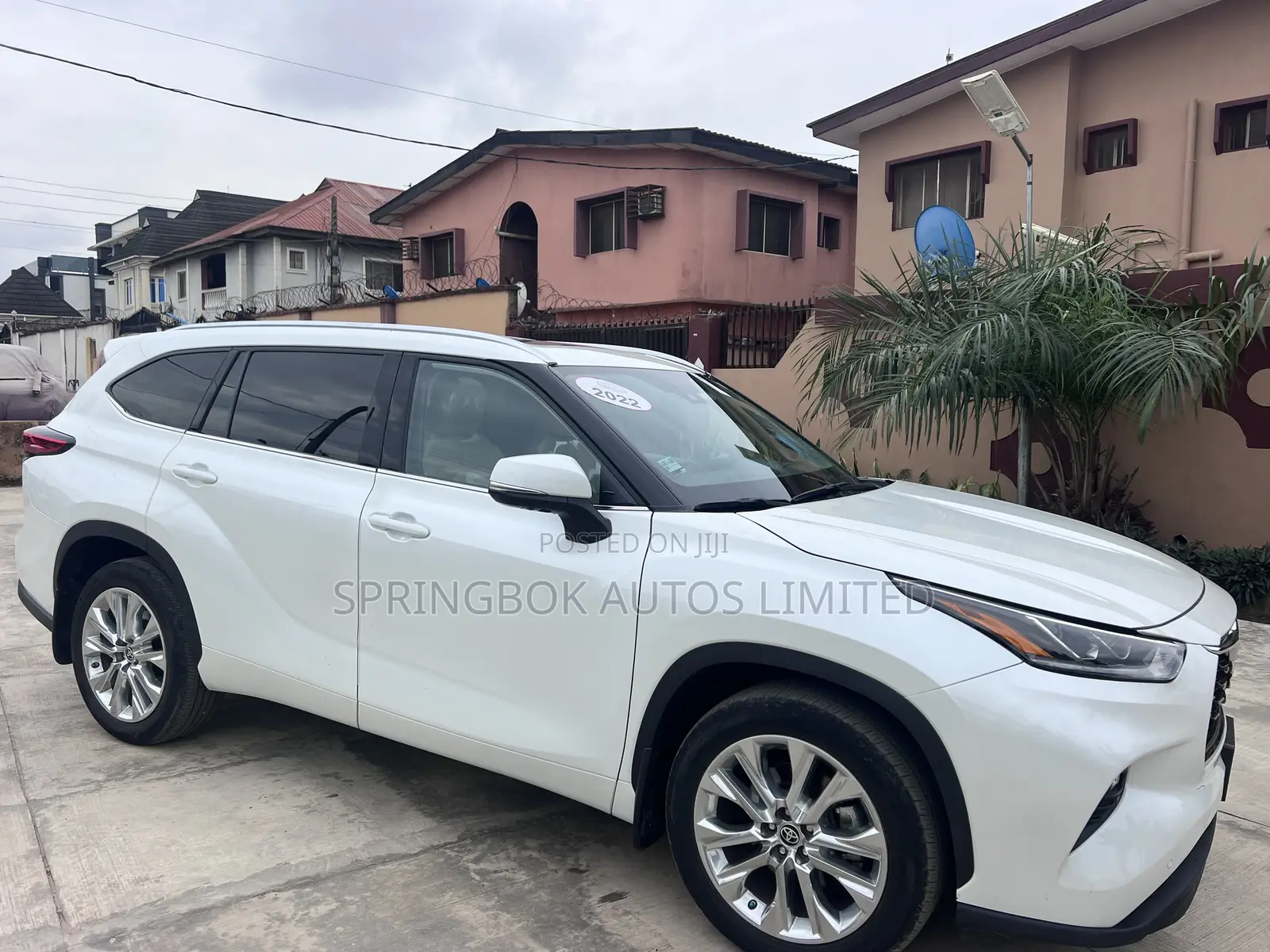 Toyota Highlander Limited 2022 White