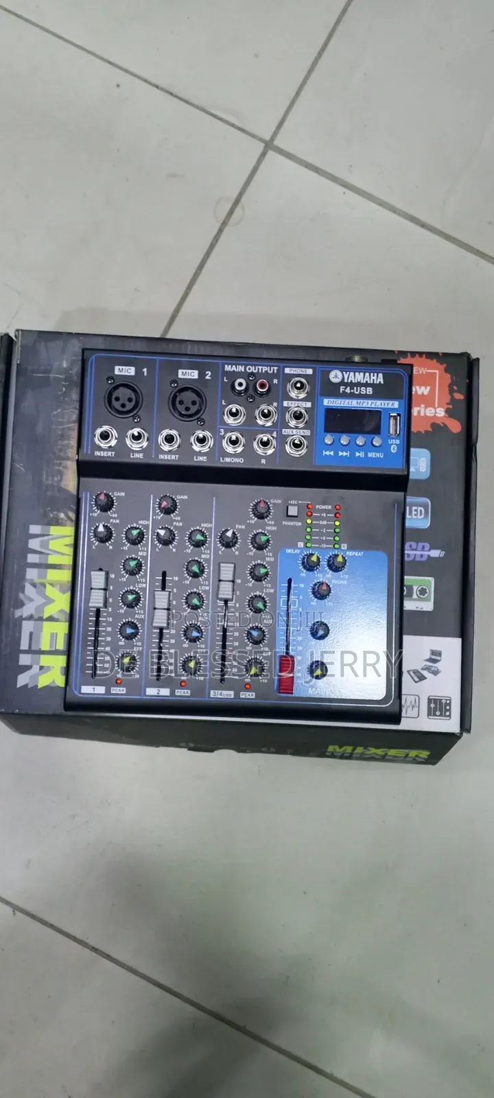 Yamaha F4 4channals Mixer