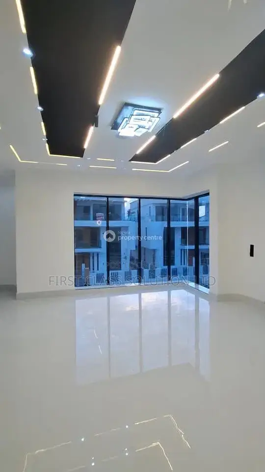 5bdrm Duplex in Sangotedo, Ajah, for sale