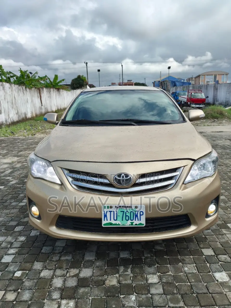 Toyota Corolla 2010 Gold