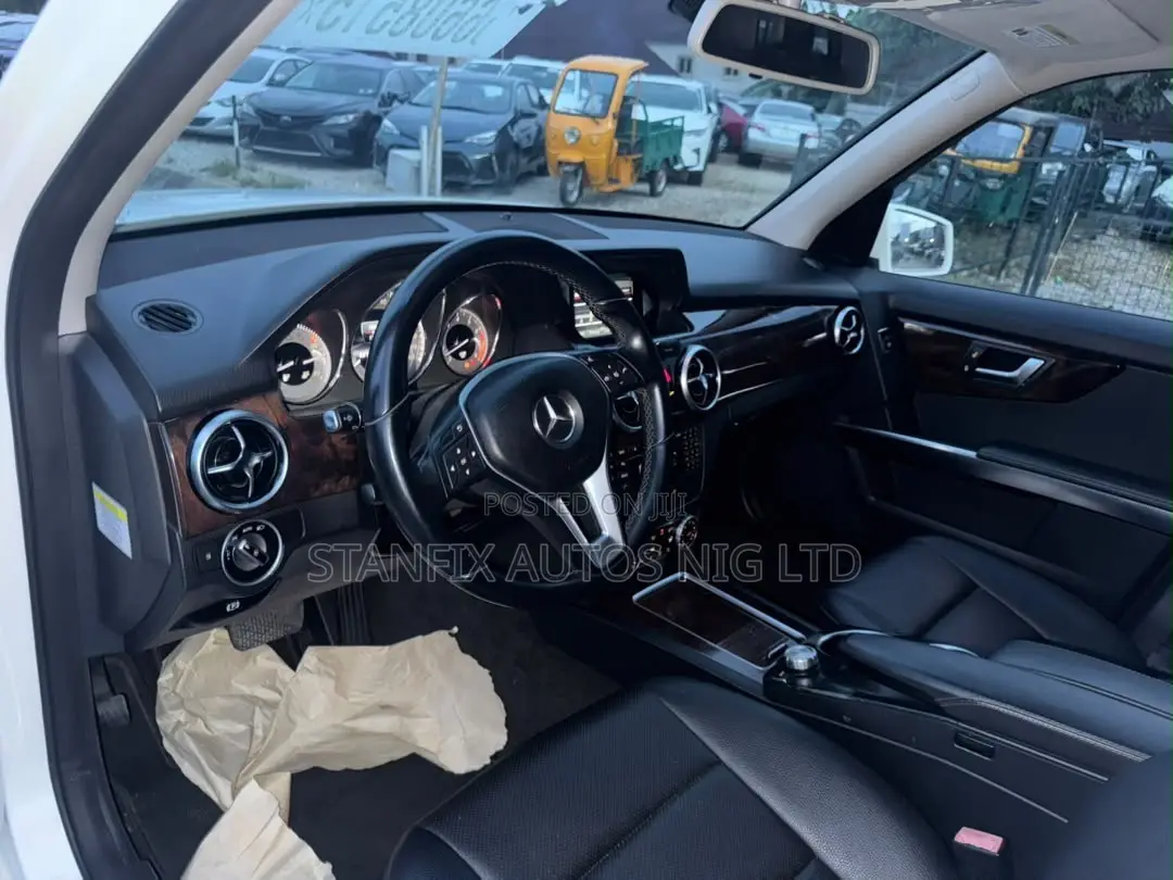 Mercedes-Benz GLK-Class 350 4MATIC 2014 White