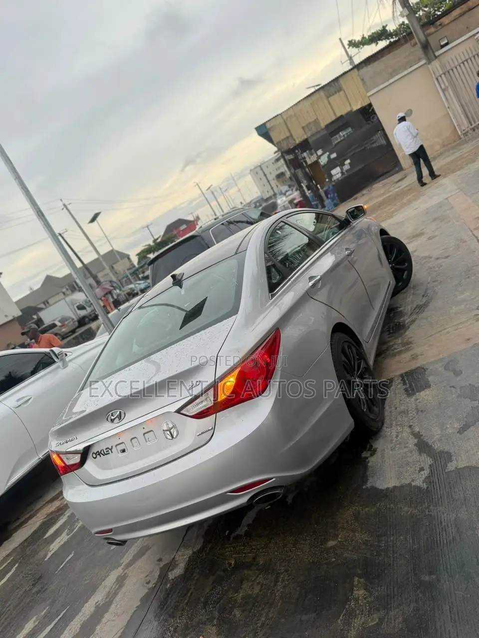 Hyundai Sonata Limited 2.0T Sedan (2.0L 4cyl 6A) 2012 Silver