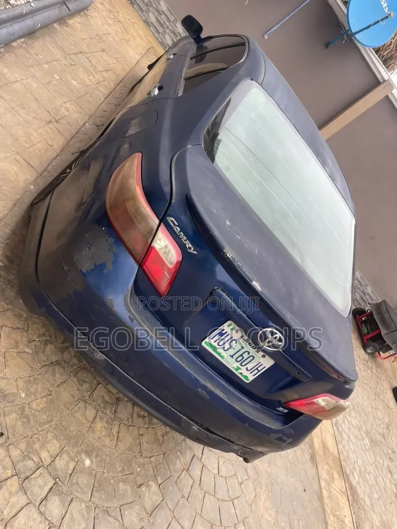 Toyota Camry LE 4dr Sedan (2.4L 4cyl 5A) 2007 Blue
