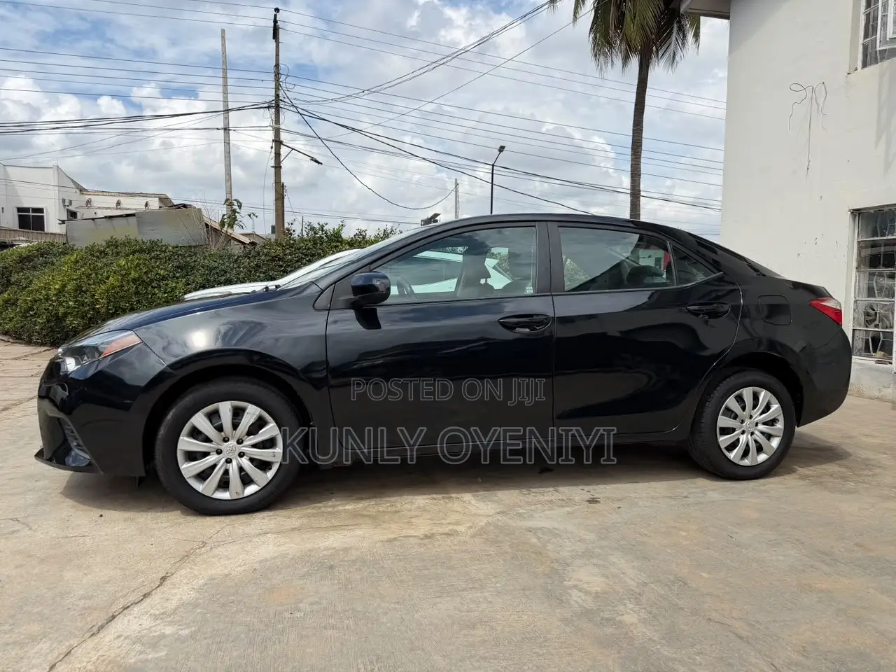 Toyota Corolla LE Plus 4dr Sedan (1.8L 4cyl CVT) 2016 Gray
