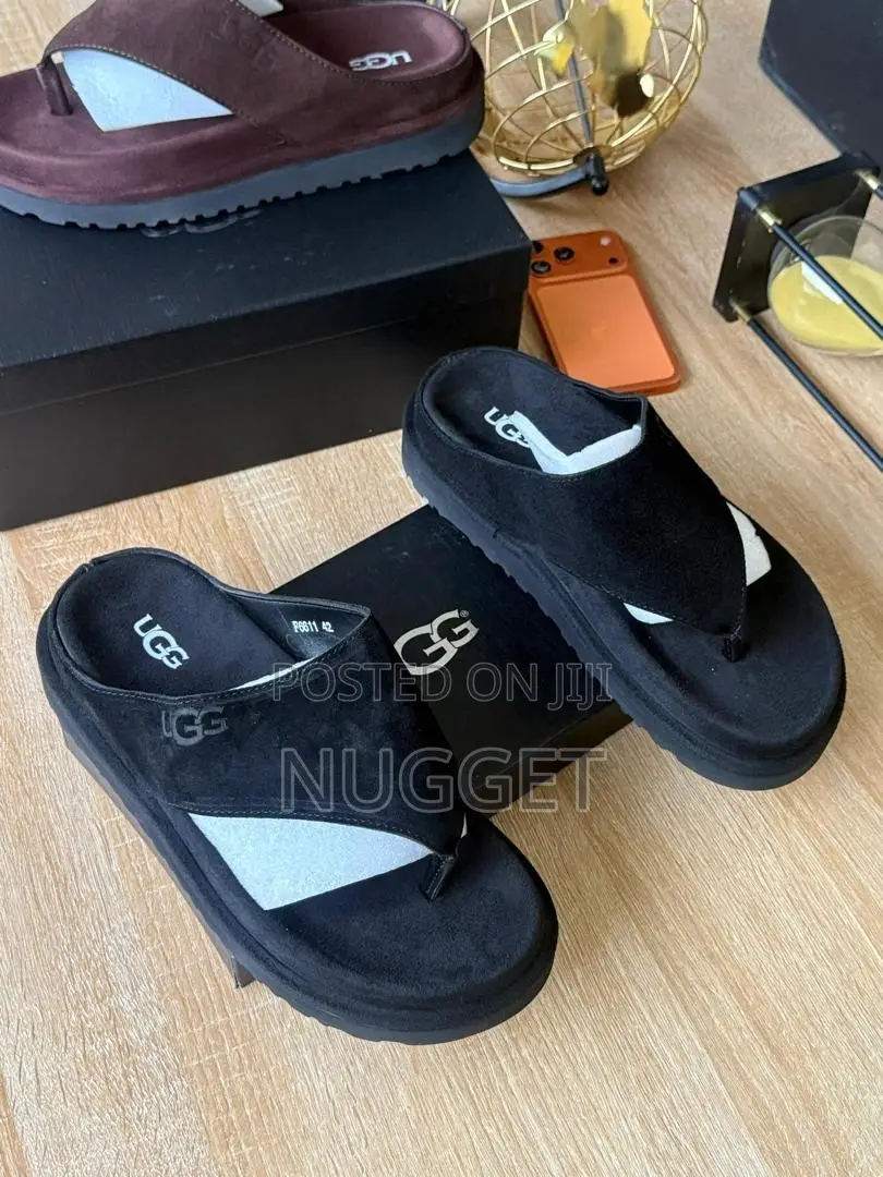UGG Palm Slippers Platform Black Suede