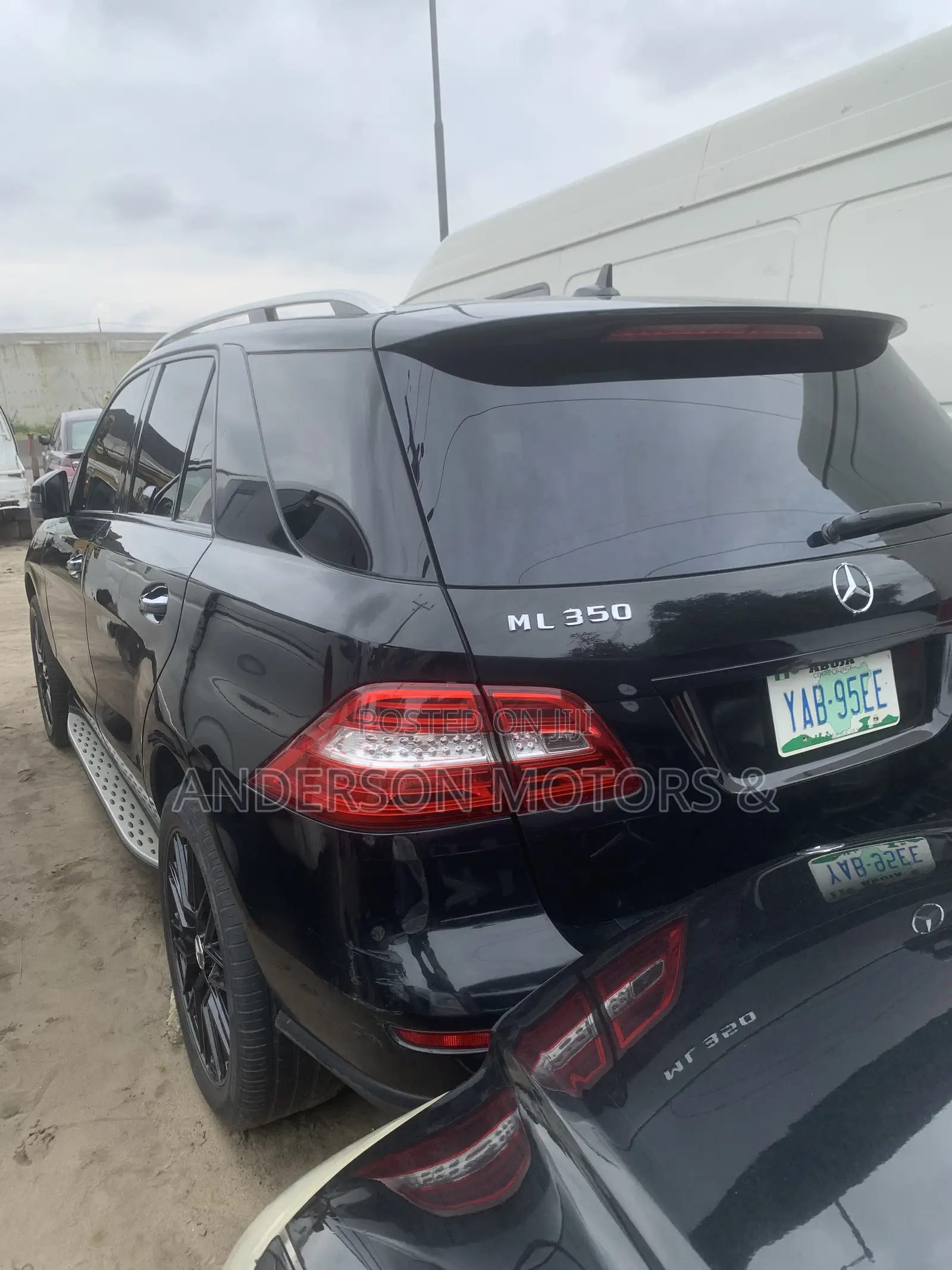 Mercedes-Benz M Class ML350 4dr SUV (3.5L 6cyl 7A) 2014 Black