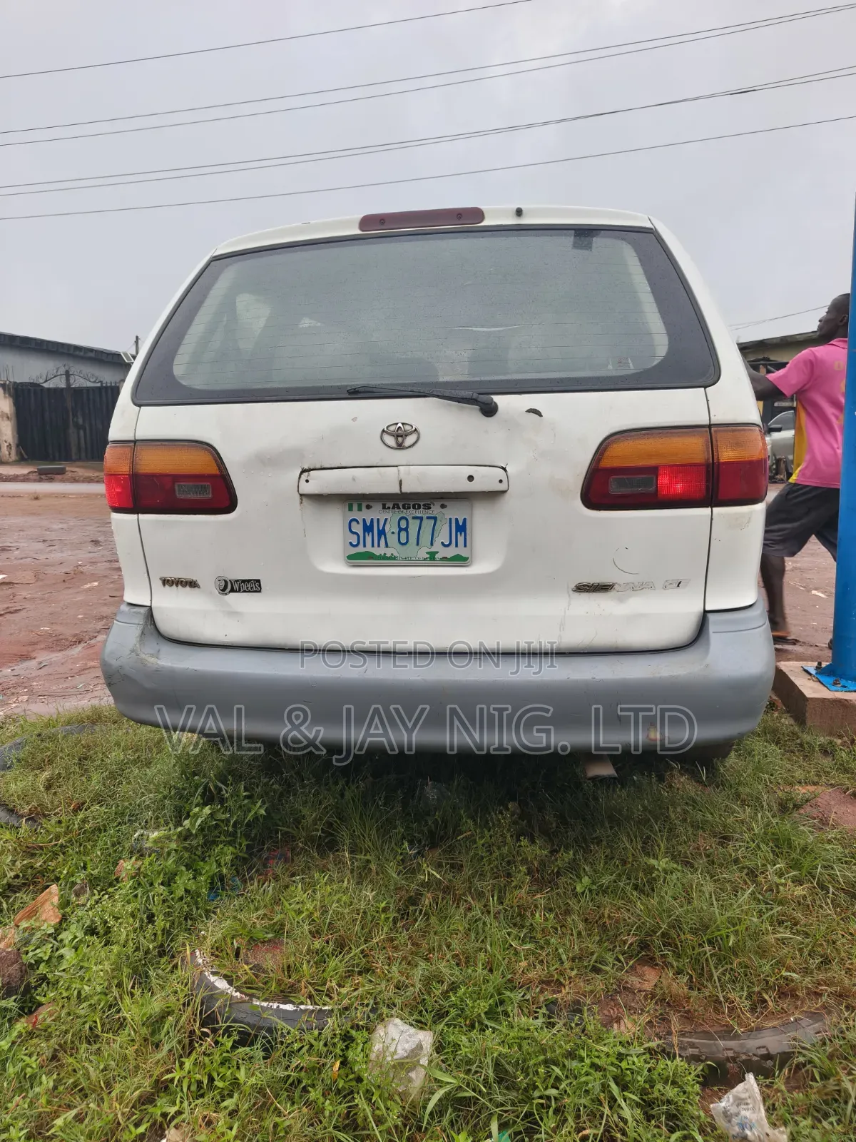 Toyota Sienna CE 2001 White
