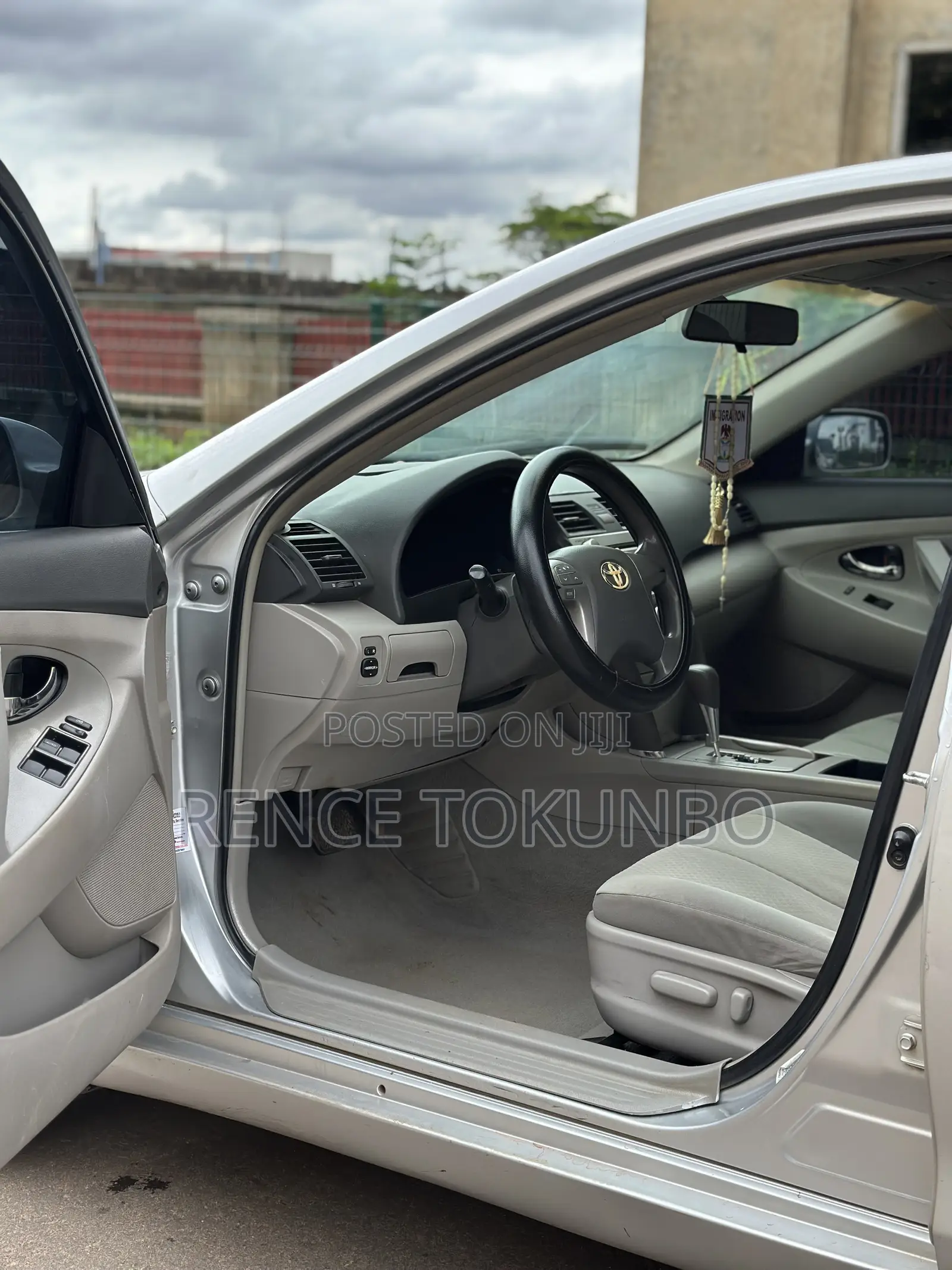Toyota Camry LE 4dr Sedan (2.4L 4cyl 5A) 2008 Silver