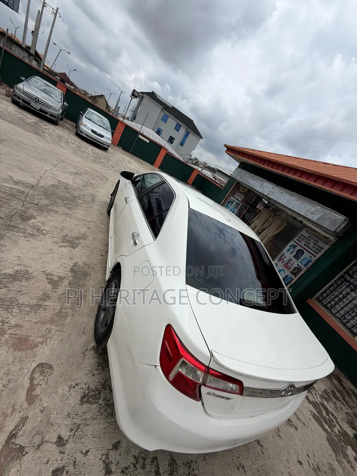 Toyota Camry 2014 White