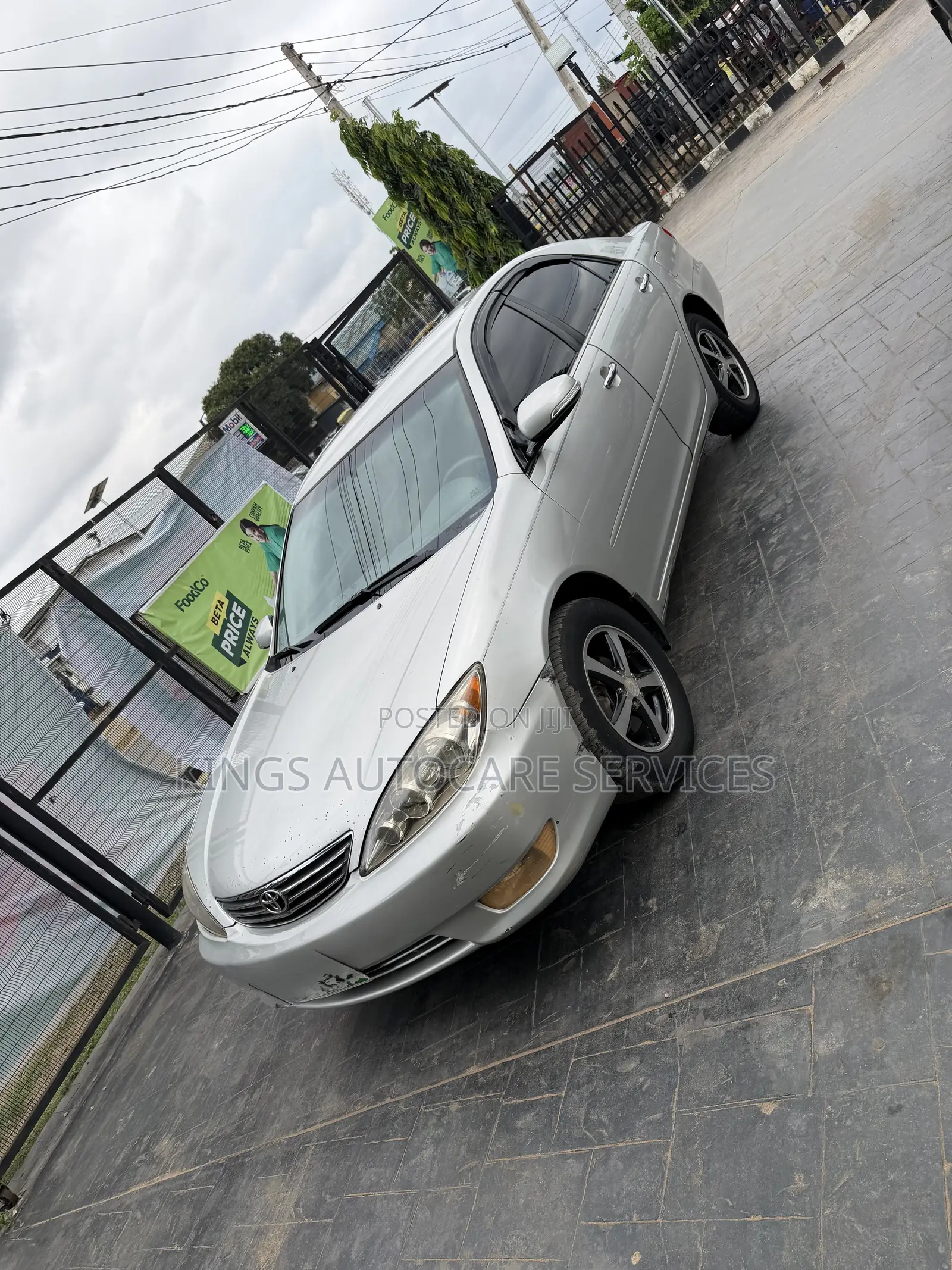 Toyota Camry LE 4dr Sedan (2.4L 4cyl 5A) 2005 Silver