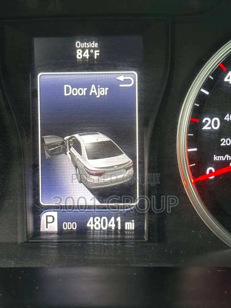 Toyota Camry 2015 Gold