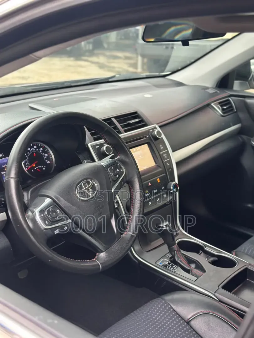 Toyota Camry 2015 Gold