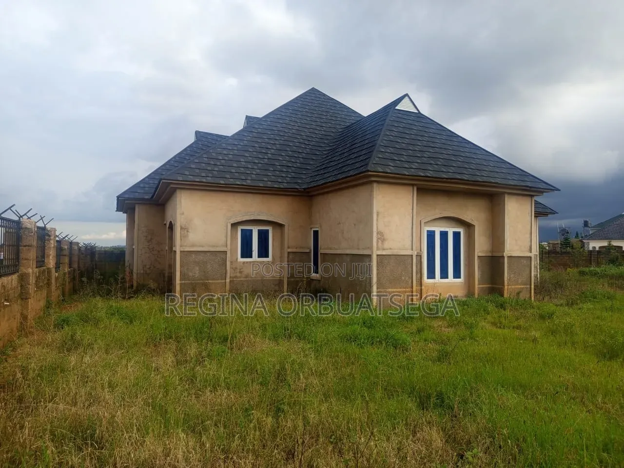 4bdrm Bungalow in Jos for sale
