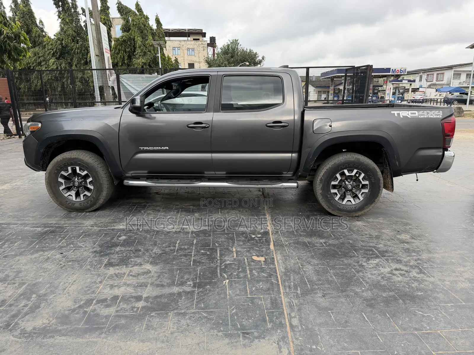 Toyota Tacoma TRD Off Road 2018 Black