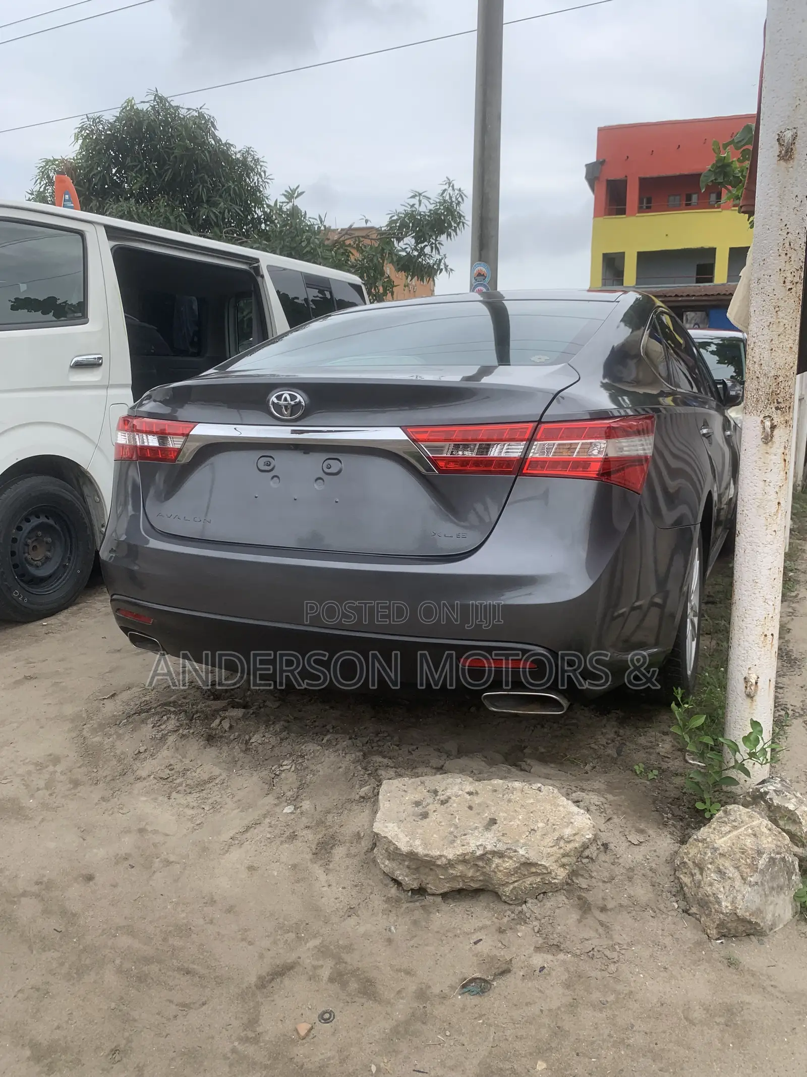 Toyota Avalon XLE Premium 4dr Sedan (3.5L 6cyl 6A) 2014 Beige