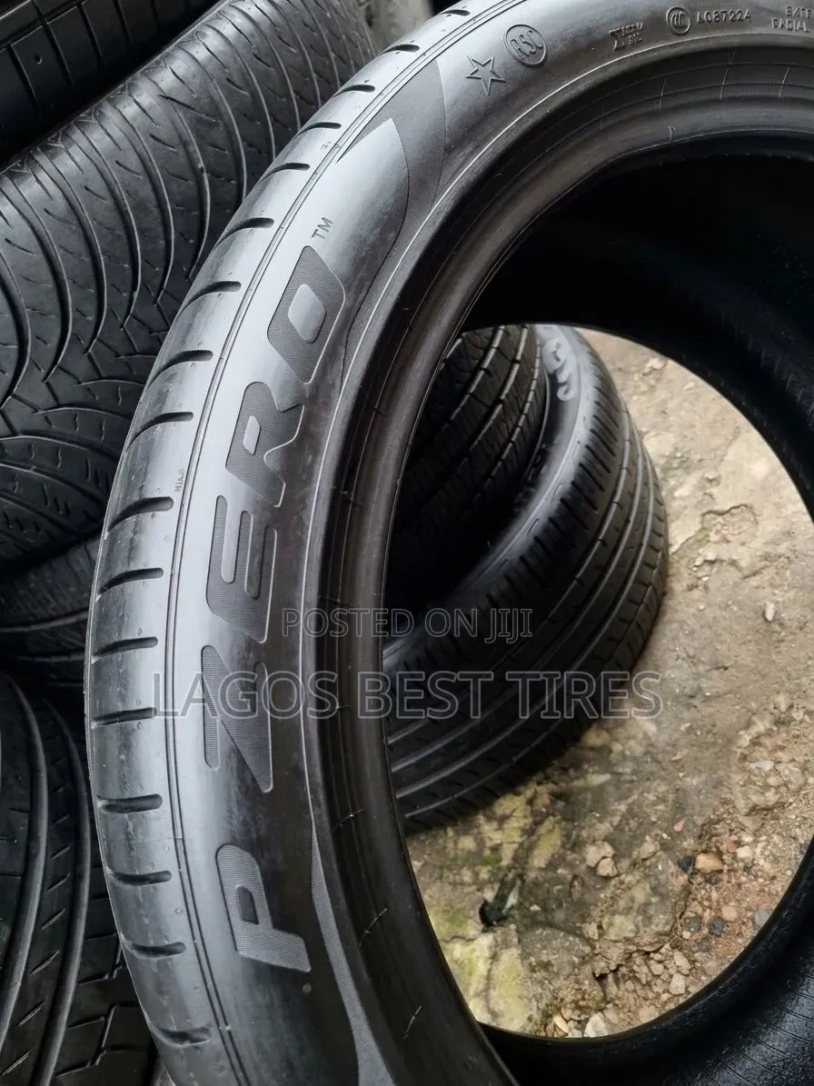 Brand New Pair of Original Pirelli P Zero Tyres (315/35r21 111Y)