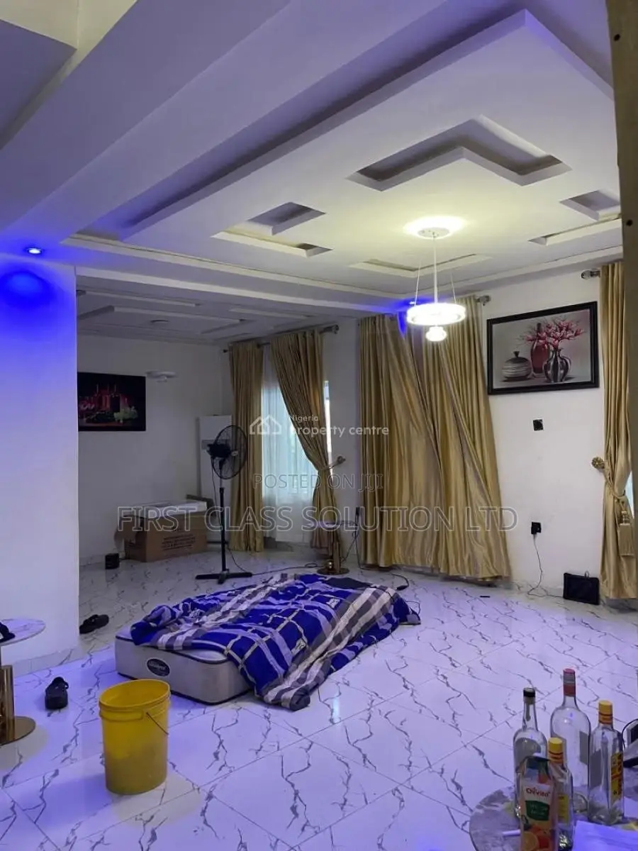Furnished 4bdrm Duplex in Paradise Estate, for sale