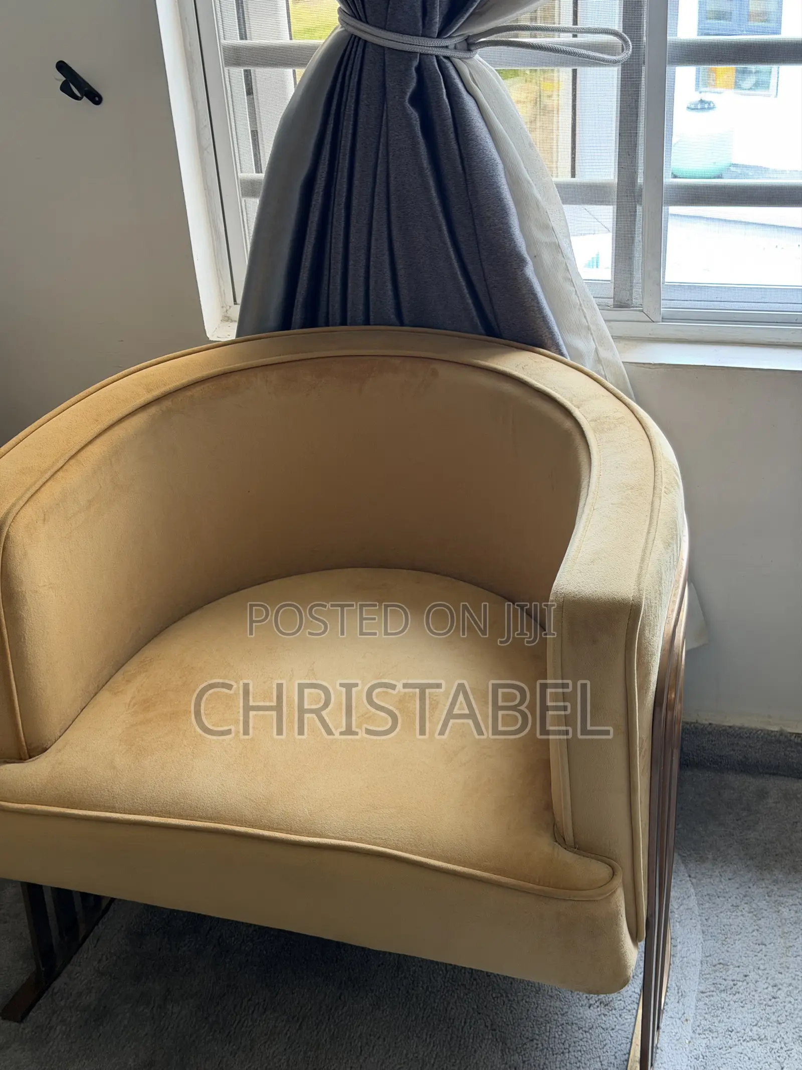 Single Seater Velvet Mustard Chait