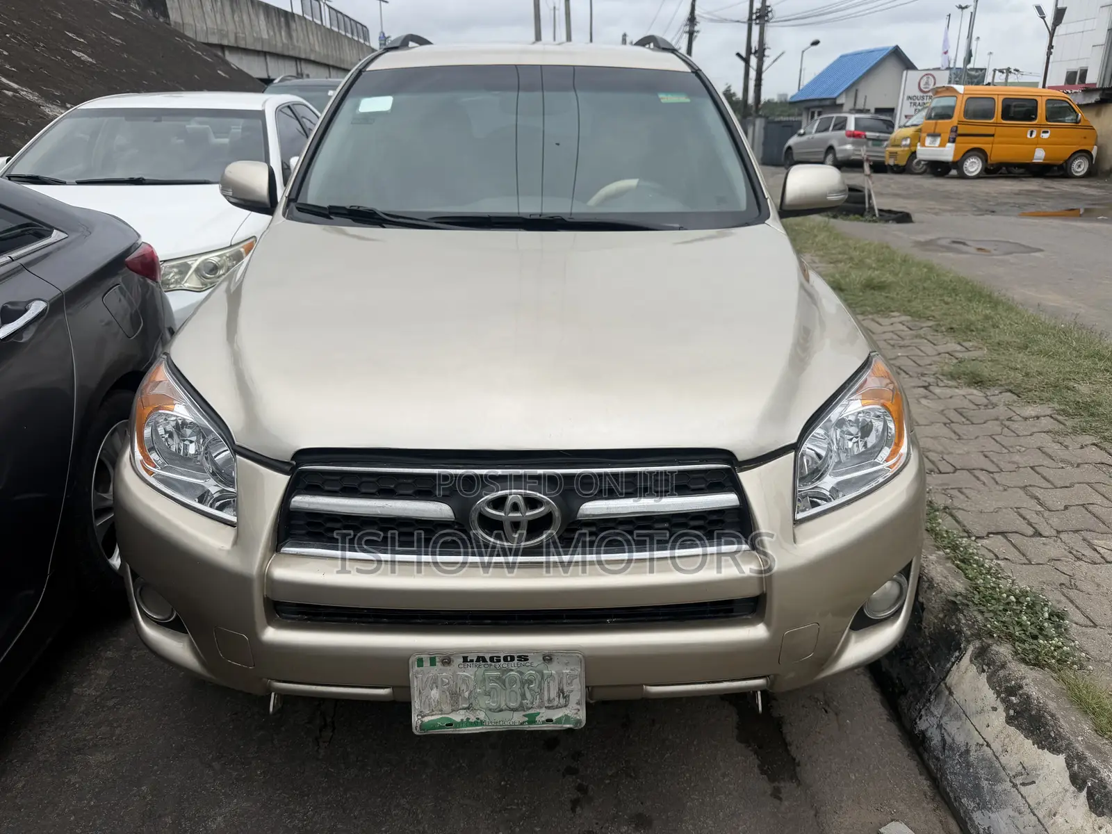 Toyota RAV4 Limited 2008 Gold