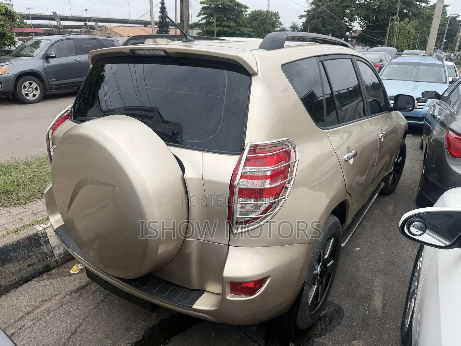 Toyota RAV4 Limited 2008 Gold