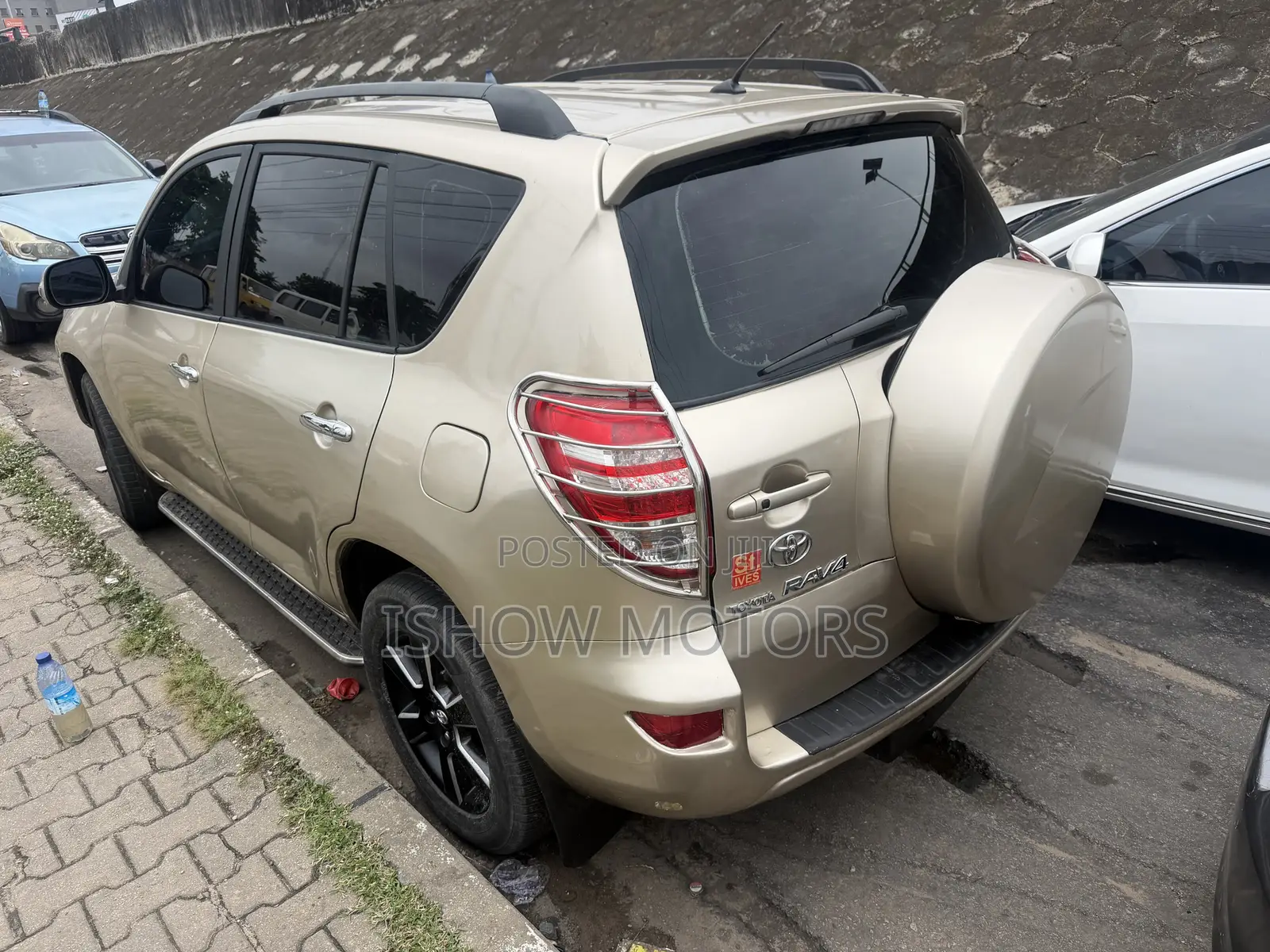 Toyota RAV4 Limited 2008 Gold