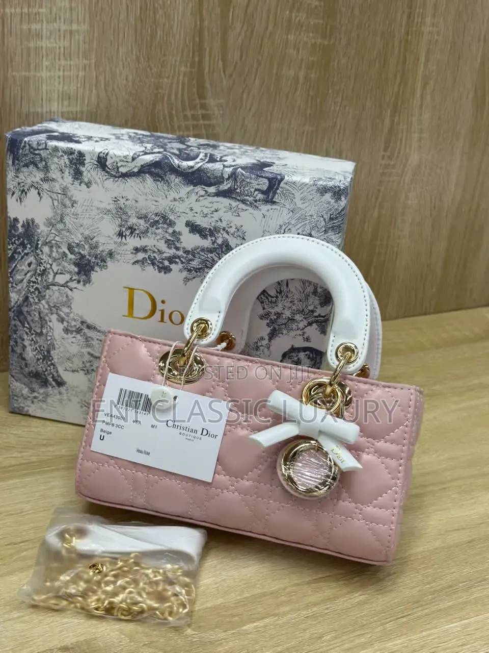 Christian Dior Luxury Women's Handbags Best Quality Well Branded