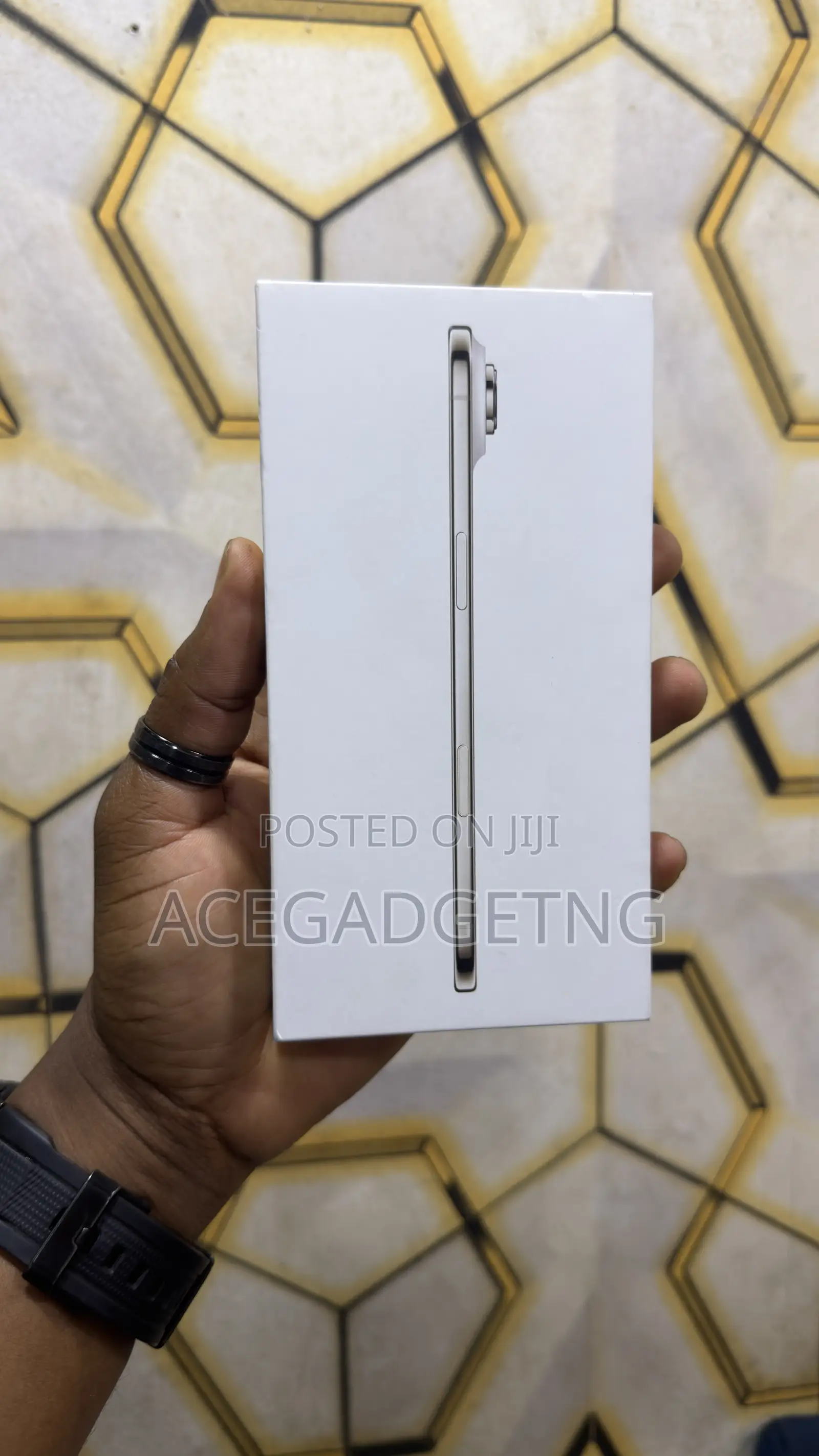 New Apple iPhone Air 1 TB Gold