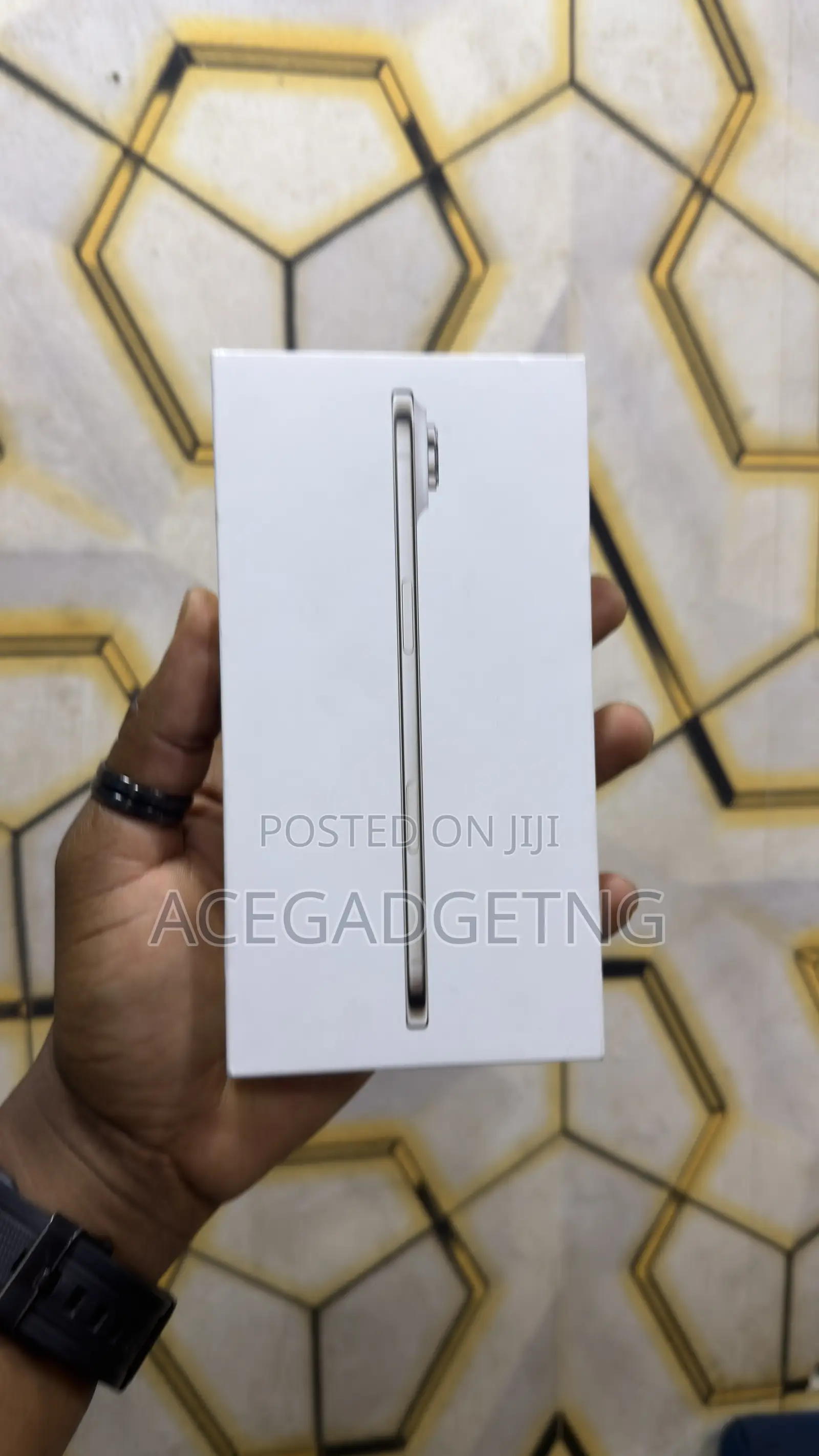 New Apple iPhone Air 1 TB Gold