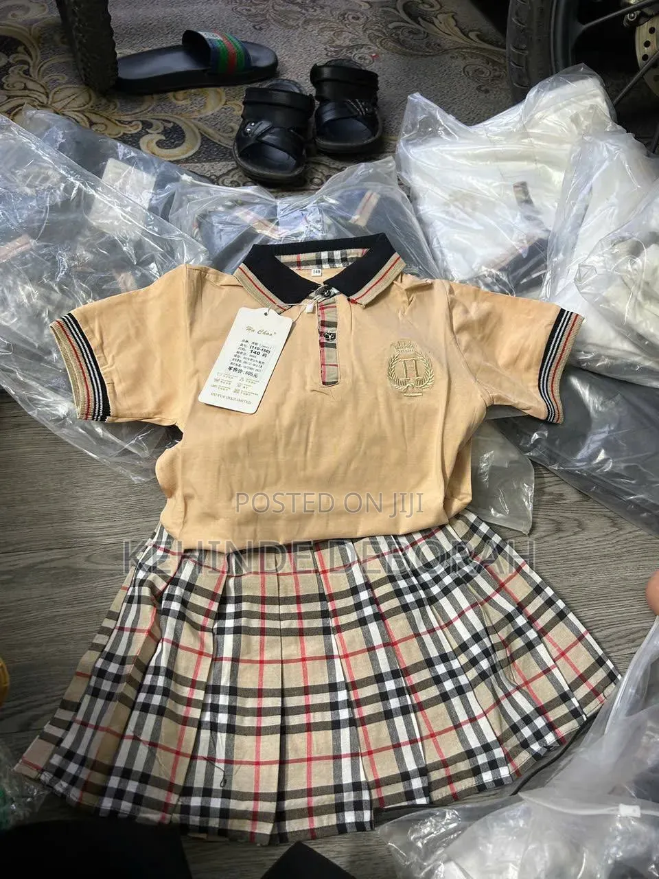 2 PCs Fendi Clothes