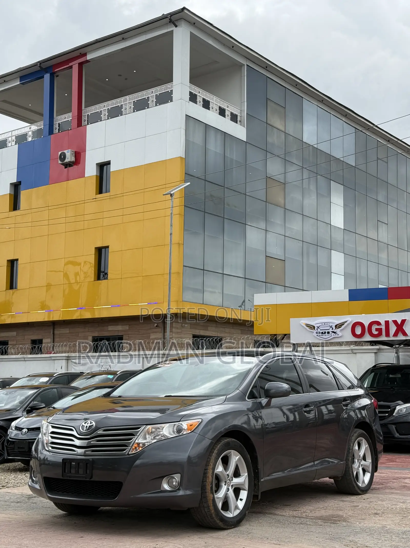 Toyota Venza V6 AWD 2011 Gray