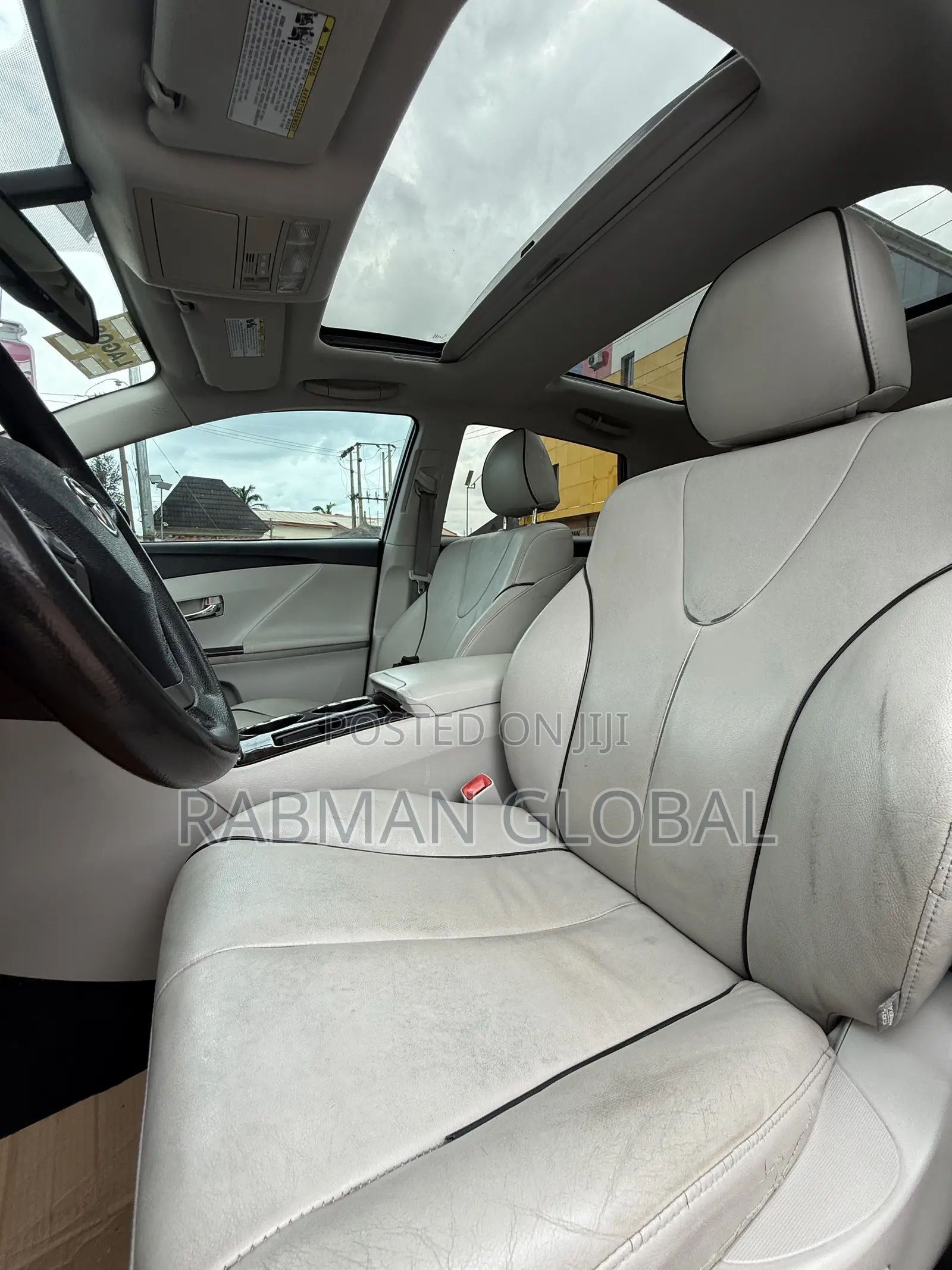 Toyota Venza V6 AWD 2011 Gray