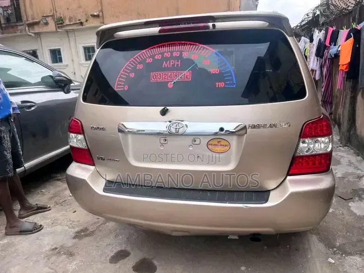 Toyota Highlander 2006 Gold