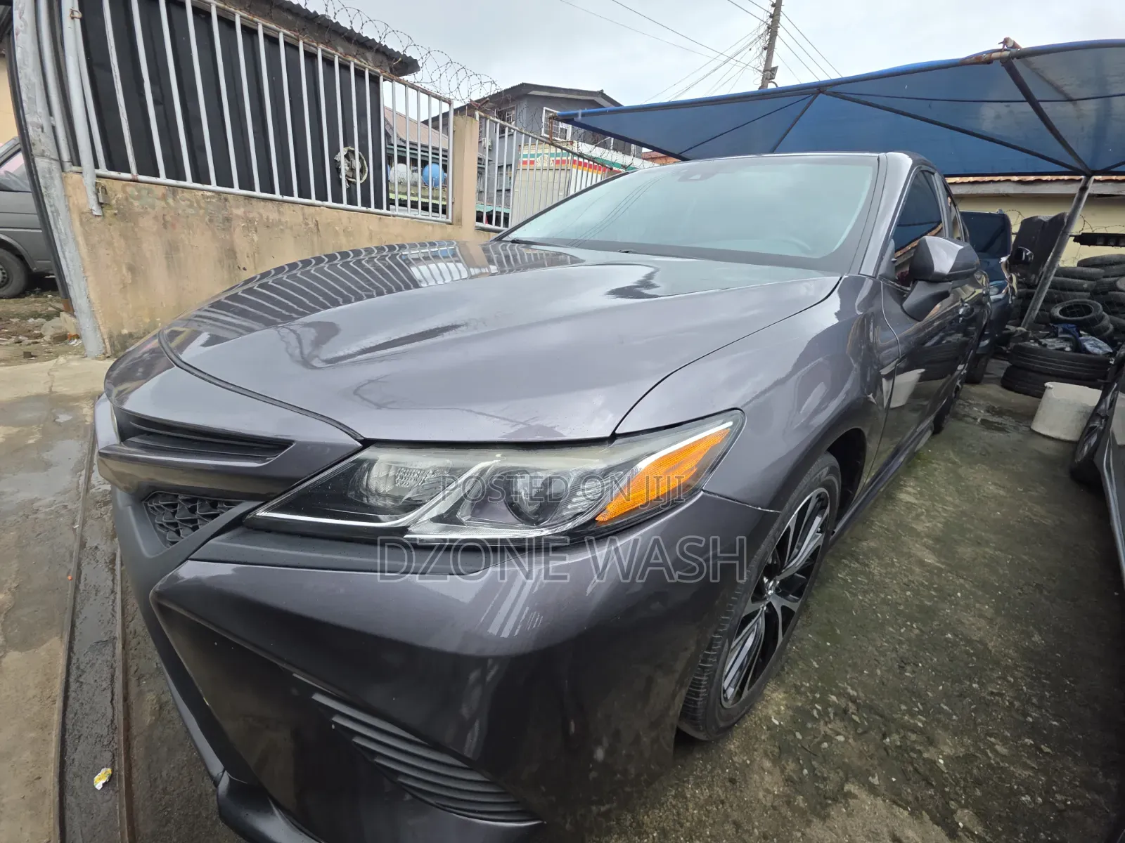 Toyota Camry SE (2.5L 4cyl 8A) 2019 Gray