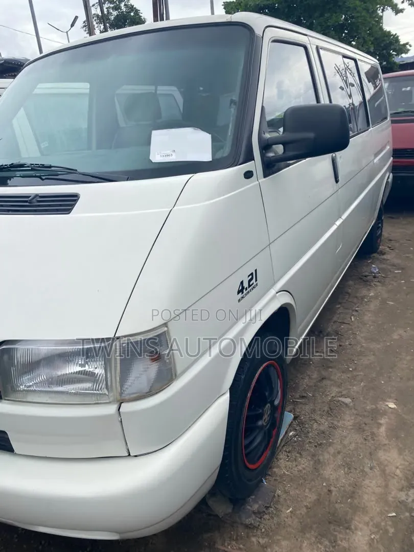 Volkswagen Transporter 2003 White